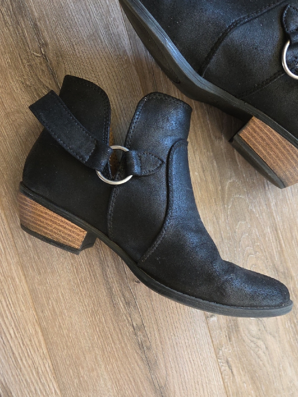 Qupid Black Ankle Boots With Silver Buckle - Picture 3 of 7